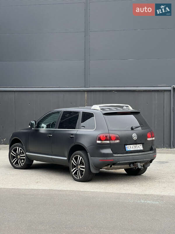 Внедорожник / Кроссовер Volkswagen Touareg 2008 в Киеве