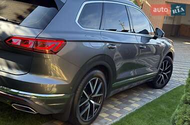 Внедорожник / Кроссовер Volkswagen Touareg 2020 в 