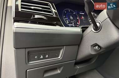 Внедорожник / Кроссовер Volkswagen Touareg 2020 в 