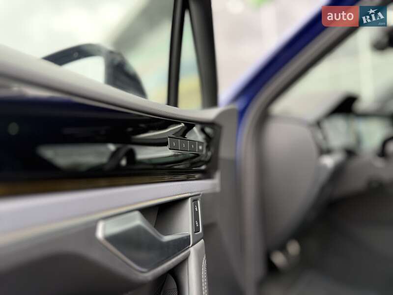 Позашляховик / Кросовер Volkswagen Touareg 2021 в Києві фото 36 Позашляховик / Кросовер Volkswagen Touareg 2021 в Києві
