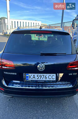 Внедорожник / Кроссовер Volkswagen Touareg 2013 в 