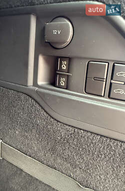 Внедорожник / Кроссовер Volkswagen Touareg 2013 в 