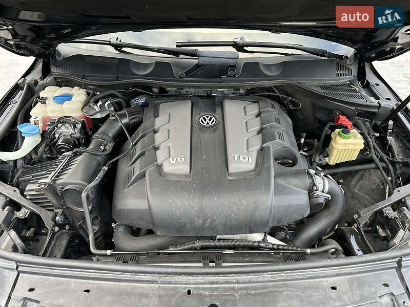 Позашляховик / Кросовер Volkswagen Touareg 2012 в Тернополі