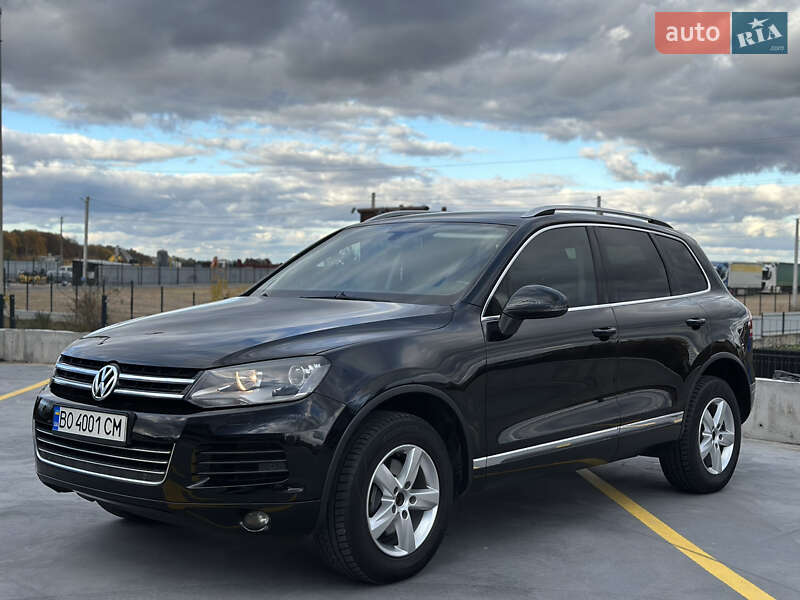Позашляховик / Кросовер Volkswagen Touareg 2012 в Тернополі