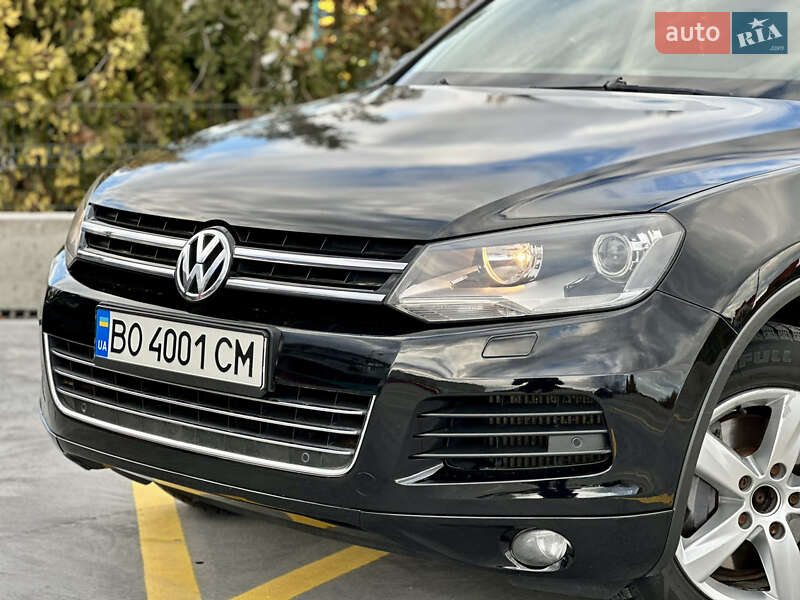 Позашляховик / Кросовер Volkswagen Touareg 2012 в Тернополі