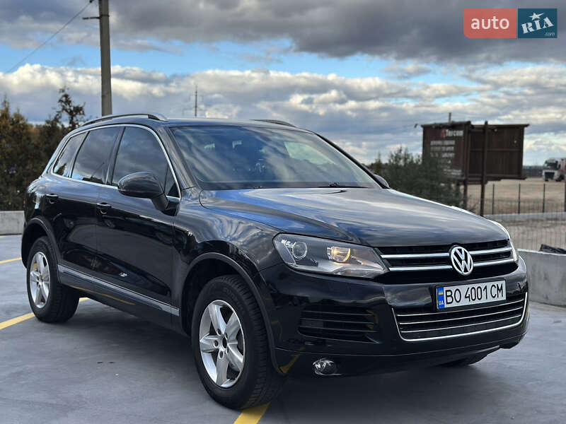 Позашляховик / Кросовер Volkswagen Touareg 2012 в Тернополі