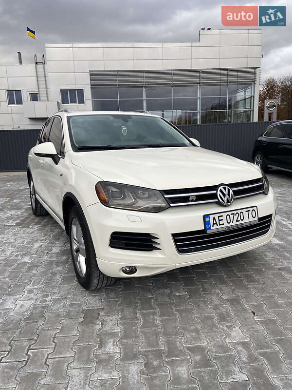 Позашляховик / Кросовер Volkswagen Touareg 2012 в Кривому Розі
