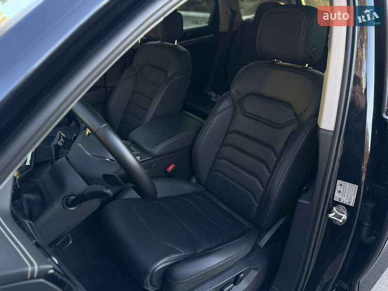 Позашляховик / Кросовер Volkswagen Touareg 2021 в Києві фото 28 Позашляховик / Кросовер Volkswagen Touareg 2021 в Києві