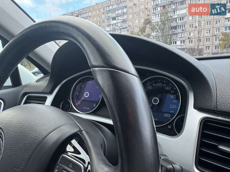 Позашляховик / Кросовер Volkswagen Touareg 2012 в Дніпрі фото 18 Позашляховик / Кросовер Volkswagen Touareg 2012 в Дніпрі