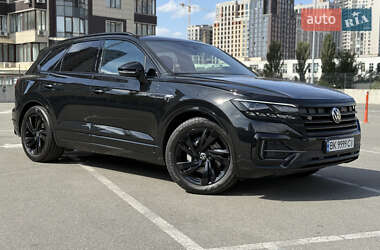 Позашляховик / Кросовер Volkswagen Touareg 2023 в Києві