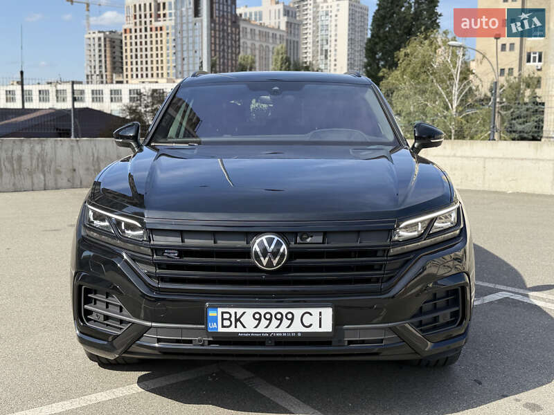 Позашляховик / Кросовер Volkswagen Touareg 2023 в Києві