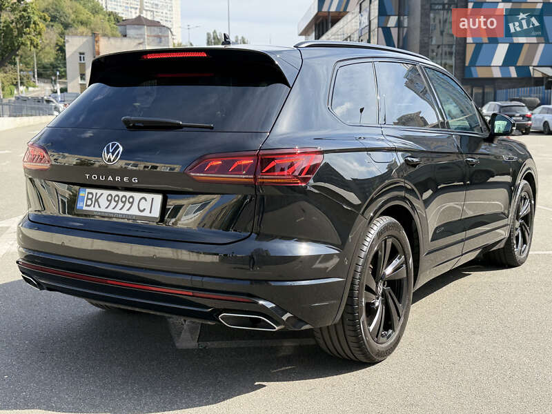 Позашляховик / Кросовер Volkswagen Touareg 2023 в Києві