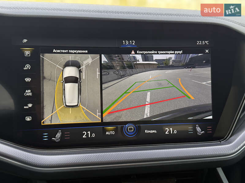 Позашляховик / Кросовер Volkswagen Touareg 2023 в Києві