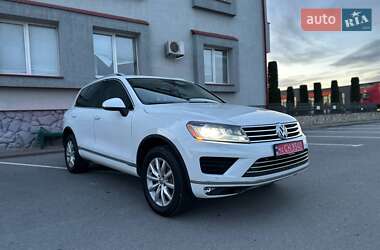 Внедорожник / Кроссовер Volkswagen Touareg 2016 в Тернополе