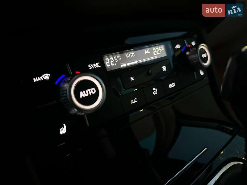 Внедорожник / Кроссовер Volkswagen Touareg 2016 в Тернополе фото 67 Внедорожник / Кроссовер Volkswagen Touareg 2016 в Тернополе