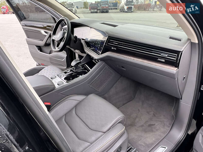 Позашляховик / Кросовер Volkswagen Touareg 2022 в Дніпрі фото 21 Позашляховик / Кросовер Volkswagen Touareg 2022 в Дніпрі