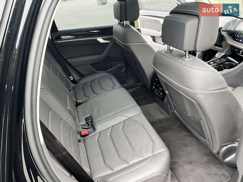 Позашляховик / Кросовер Volkswagen Touareg 2022 в Дніпрі фото 26 Позашляховик / Кросовер Volkswagen Touareg 2022 в Дніпрі
