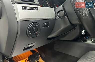 Внедорожник / Кроссовер Volkswagen Touareg 2007 в 