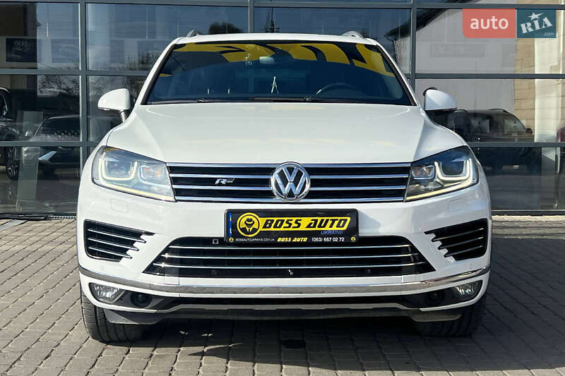 Позашляховик / Кросовер Volkswagen Touareg 2016 в Івано-Франківську
