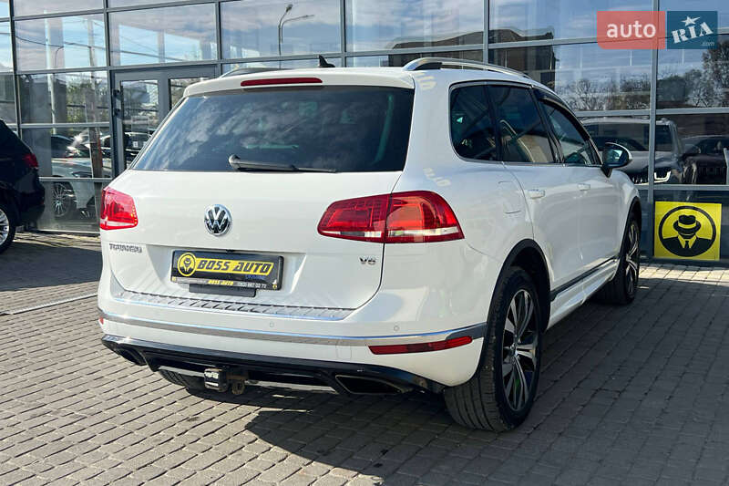 Позашляховик / Кросовер Volkswagen Touareg 2016 в Івано-Франківську