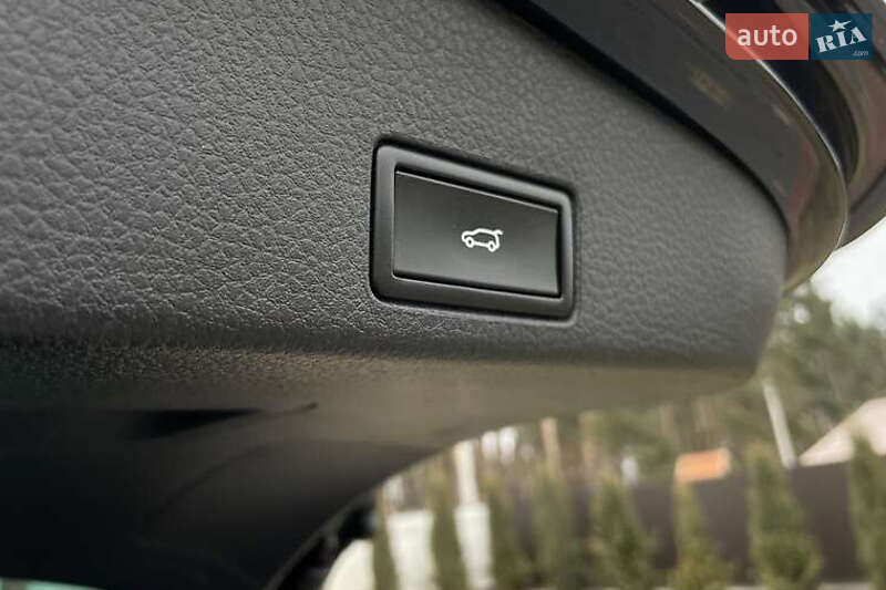 Внедорожник / Кроссовер Volkswagen Touareg 2016 в Киеве фото 25 Внедорожник / Кроссовер Volkswagen Touareg 2016 в Киеве