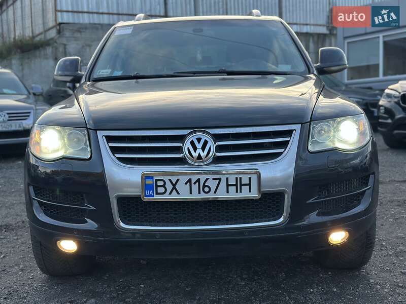 Внедорожник / Кроссовер Volkswagen Touareg 2008 в Хмельницком
