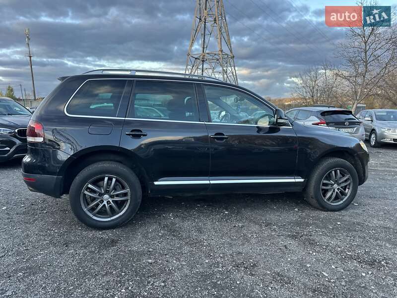 Внедорожник / Кроссовер Volkswagen Touareg 2008 в Хмельницком