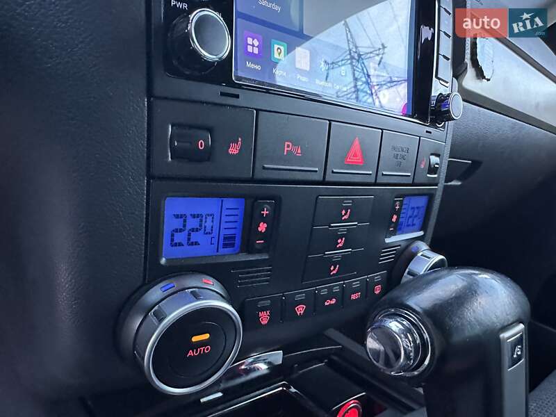 Внедорожник / Кроссовер Volkswagen Touareg 2008 в Хмельницком