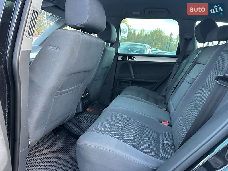 Внедорожник / Кроссовер Volkswagen Touareg 2008 в Хмельницком