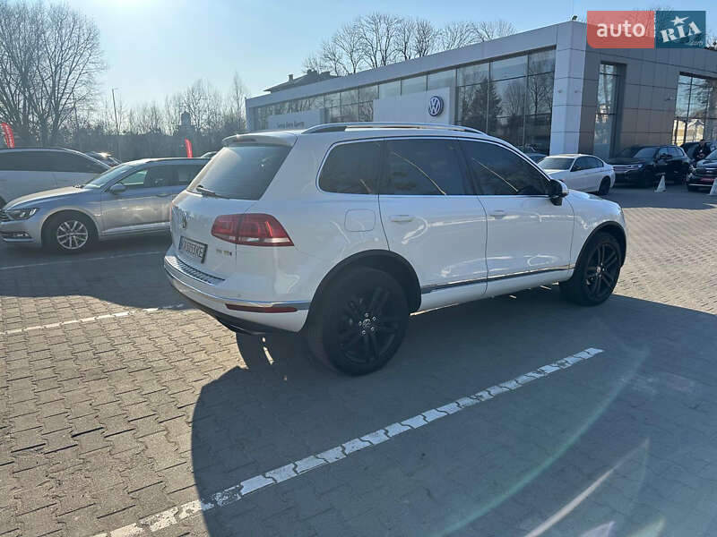 Позашляховик / Кросовер Volkswagen Touareg 2015 в Житомирі фото 13 Позашляховик / Кросовер Volkswagen Touareg 2015 в Житомирі