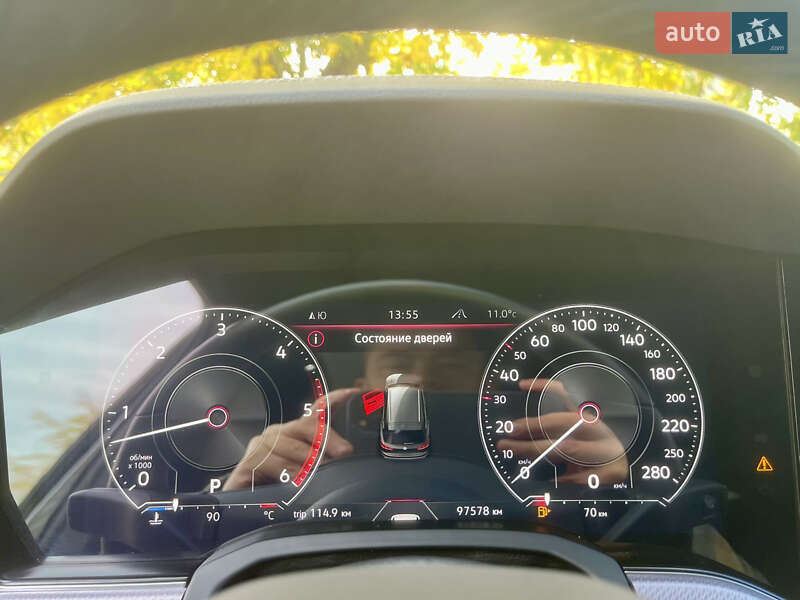 Внедорожник / Кроссовер Volkswagen Touareg 2022 в Киеве