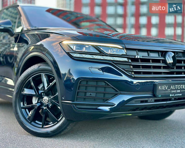 Позашляховик / Кросовер Volkswagen Touareg 2021 в Києві фото 15 Позашляховик / Кросовер Volkswagen Touareg 2021 в Києві