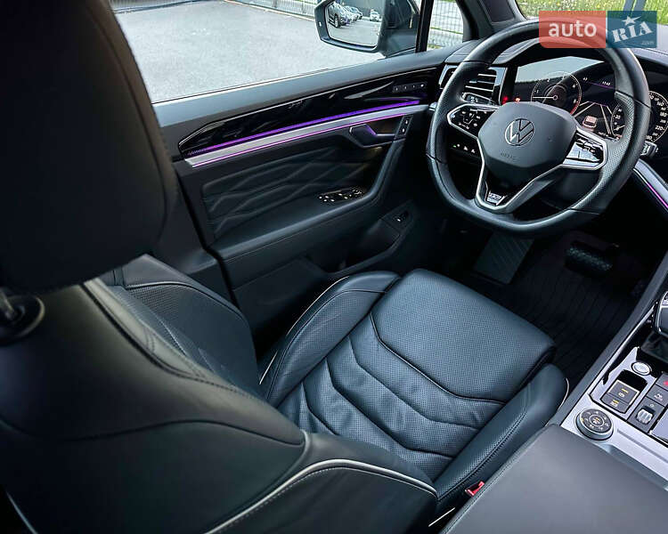 Позашляховик / Кросовер Volkswagen Touareg 2021 в Києві фото 60 Позашляховик / Кросовер Volkswagen Touareg 2021 в Києві