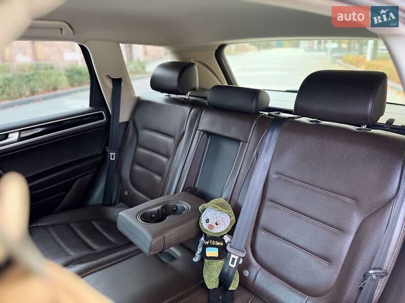 Внедорожник / Кроссовер Volkswagen Touareg 2012 в Харькове фото 13 Внедорожник / Кроссовер Volkswagen Touareg 2012 в Харькове
