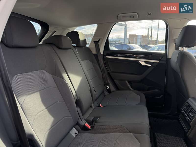 Позашляховик / Кросовер Volkswagen Touareg 2020 в Чернівцях фото 13 Позашляховик / Кросовер Volkswagen Touareg 2020 в Чернівцях