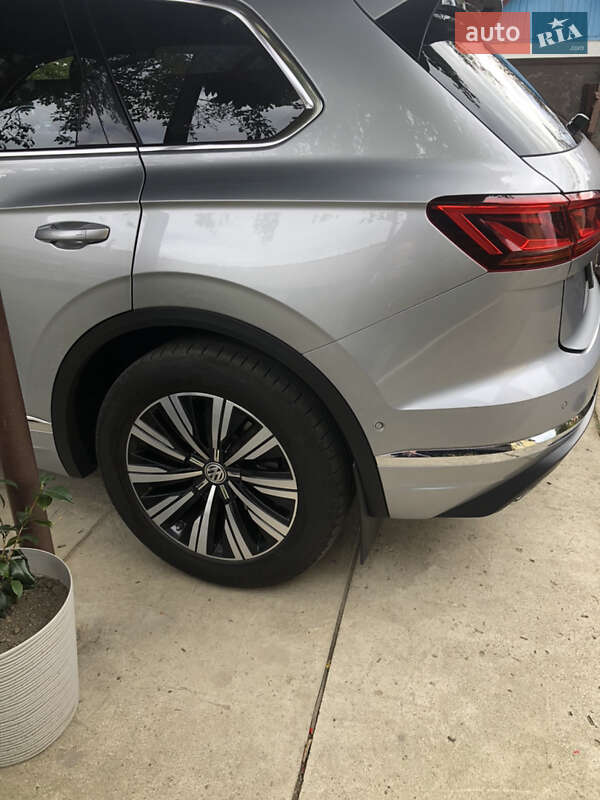 Внедорожник / Кроссовер Volkswagen Touareg 2018 в Тячеве фото 32 Внедорожник / Кроссовер Volkswagen Touareg 2018 в Тячеве