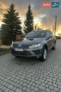Позашляховик / Кросовер Volkswagen Touareg 2017 в Львові