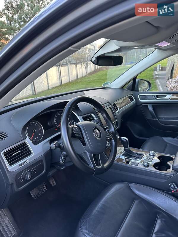 Внедорожник / Кроссовер Volkswagen Touareg 2017 в Львове фото 12 Внедорожник / Кроссовер Volkswagen Touareg 2017 в Львове