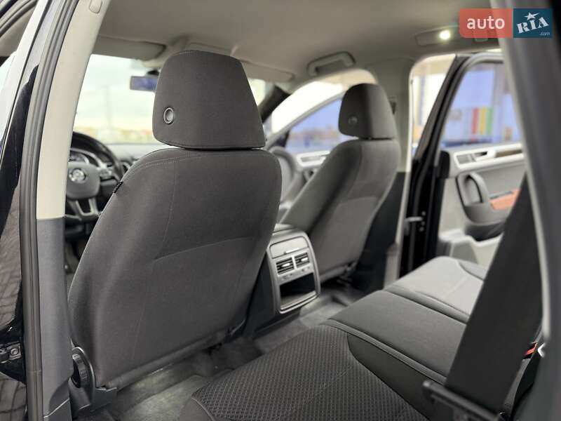 Внедорожник / Кроссовер Volkswagen Touareg 2012 в Днепре фото 27 Внедорожник / Кроссовер Volkswagen Touareg 2012 в Днепре