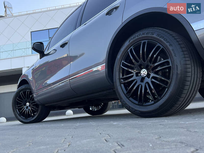 Позашляховик / Кросовер Volkswagen Touareg 2016 в Києві фото 5 Позашляховик / Кросовер Volkswagen Touareg 2016 в Києві