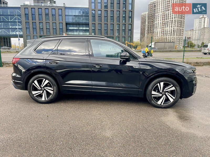 Позашляховик / Кросовер Volkswagen Touareg 2020 в Києві фото 5 Позашляховик / Кросовер Volkswagen Touareg 2020 в Києві
