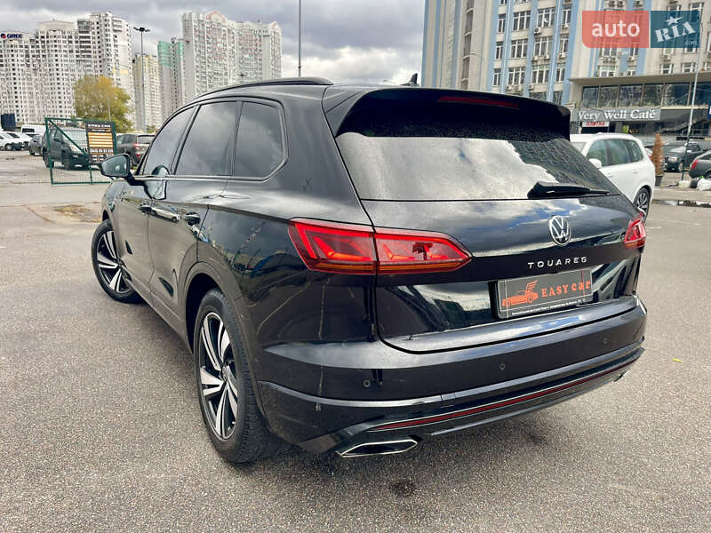 Позашляховик / Кросовер Volkswagen Touareg 2020 в Києві фото 12 Позашляховик / Кросовер Volkswagen Touareg 2020 в Києві