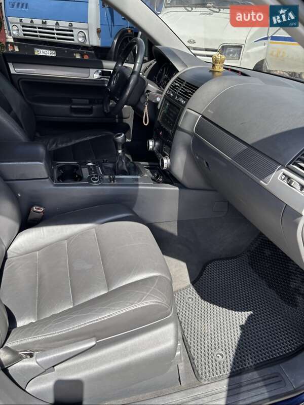 Внедорожник / Кроссовер Volkswagen Touareg 2006 в Теофиполе