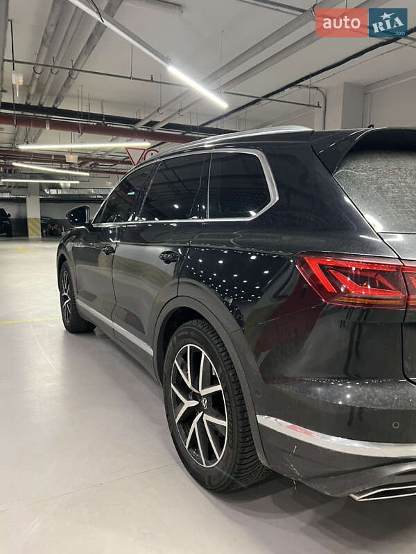 Внедорожник / Кроссовер Volkswagen Touareg 2022 в Киеве фото 4 Внедорожник / Кроссовер Volkswagen Touareg 2022 в Киеве