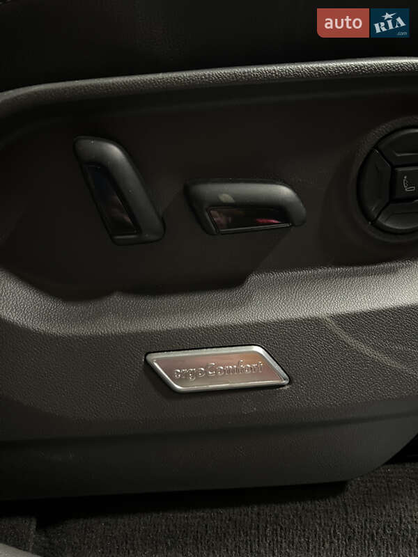 Внедорожник / Кроссовер Volkswagen Touareg 2022 в Киеве фото 15 Внедорожник / Кроссовер Volkswagen Touareg 2022 в Киеве