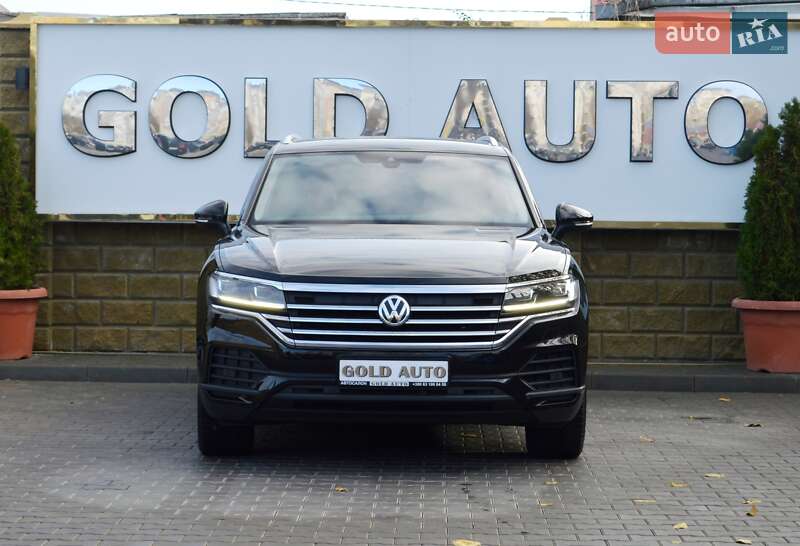 Внедорожник / Кроссовер Volkswagen Touareg 2018 в Одессе