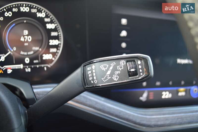 Внедорожник / Кроссовер Volkswagen Touareg 2018 в Одессе