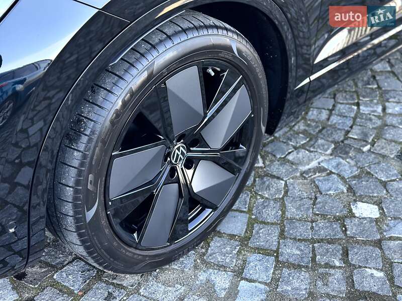 Внедорожник / Кроссовер Volkswagen Touareg 2025 в Днепре