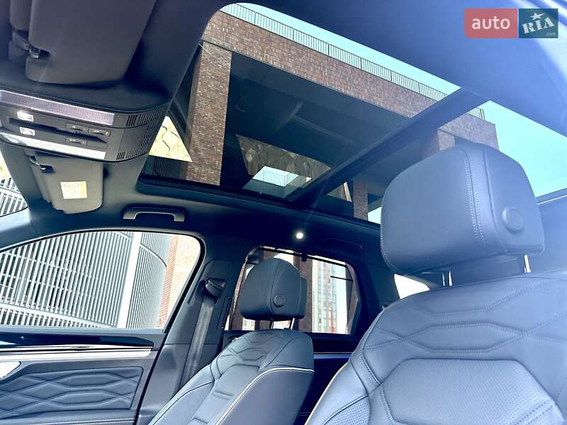 Внедорожник / Кроссовер Volkswagen Touareg 2025 в Днепре