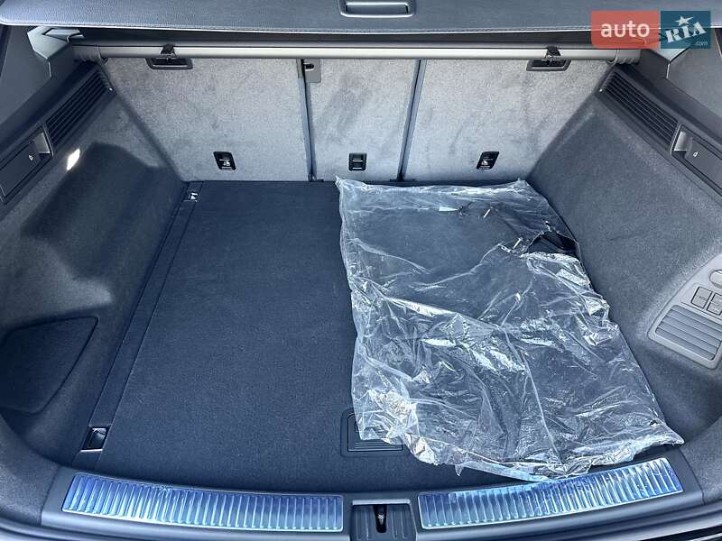 Внедорожник / Кроссовер Volkswagen Touareg 2025 в Днепре